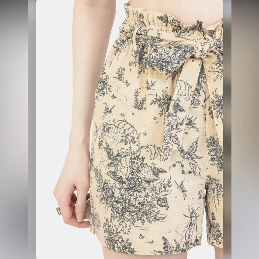 Disturbia | Maypole Cotton Print Paperbag Shorts - Picture 3 of 4